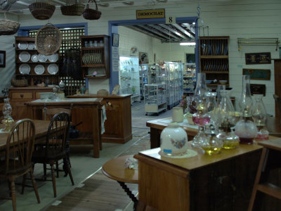 The Ultimate Antique Shop  2