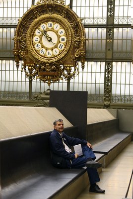 Malcolm at Musee d'Orsay with Original Rail Station Clock .jpg
