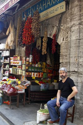 Istanbul merchant.jpg