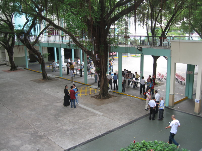 i00136.jpg