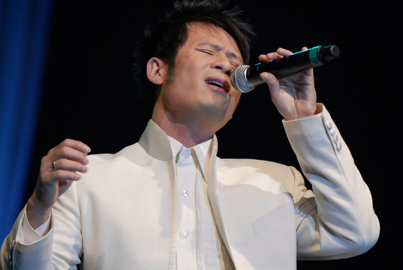 ca si Bang Kieu
