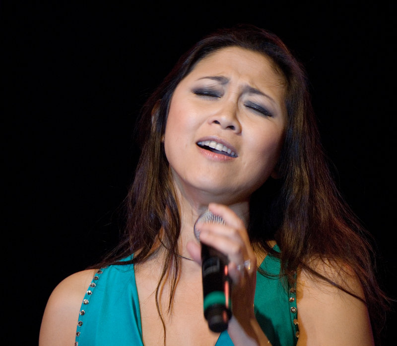 ca si Thien Kim