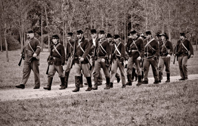 Union soldiers marching into battle