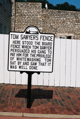 07_toms_fence.JPG