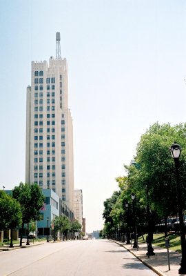 05 continental life bldg.JPG