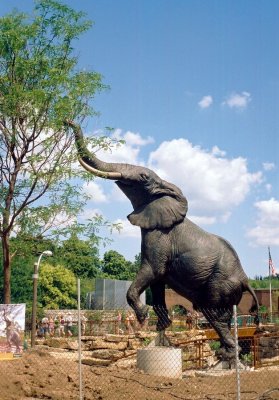 19_new_zoo_entrance.JPG