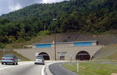 3451 blue mountain tunnel.JPG