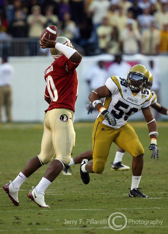 Georgia Tech LB Kyle Jackson pressures Florida St. QB Richardson