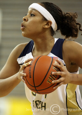 Georgia Tech G Hemingway looks for an opening
