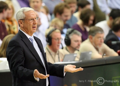 North Carolina Tar Heels Head Coach Roy Williams disputes a call