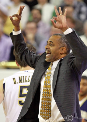 Georgia Tech Yellow Jackets Head Coach Paul Hewitt signals to the players on the floor