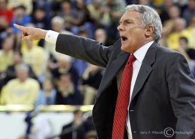 Maryland Terrapins Head Coach Gary Williams shouts instructions to his team
