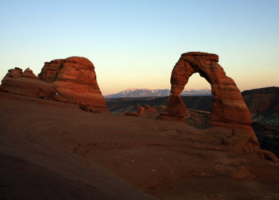 Darkness descends on Delicate Arch