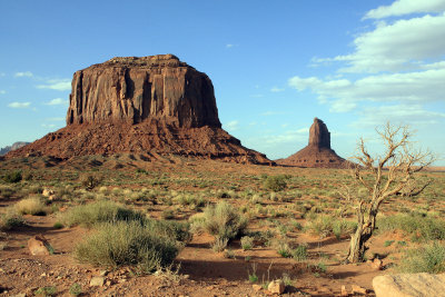 Merrick Butte and East Mitten from the Valley Drive