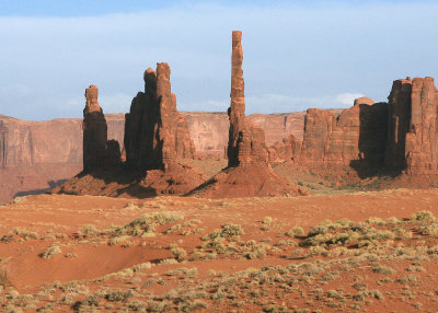 Yei Bi Chei and the Totem Pole formations