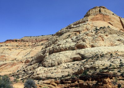 Dome formation along the Capitol Gorge