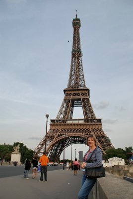 Eiffel Tower_02.jpg