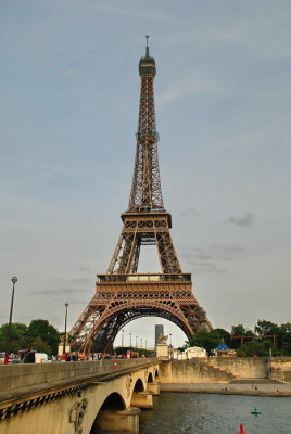 Eiffel Tower_03.jpg