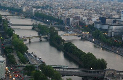 On The Eiffel Tower_19.jpg