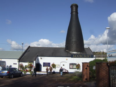H Moorcroft Pottery (Staffordshire) - 1