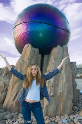 Carly and the Globe