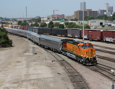 BNSF 4022 west