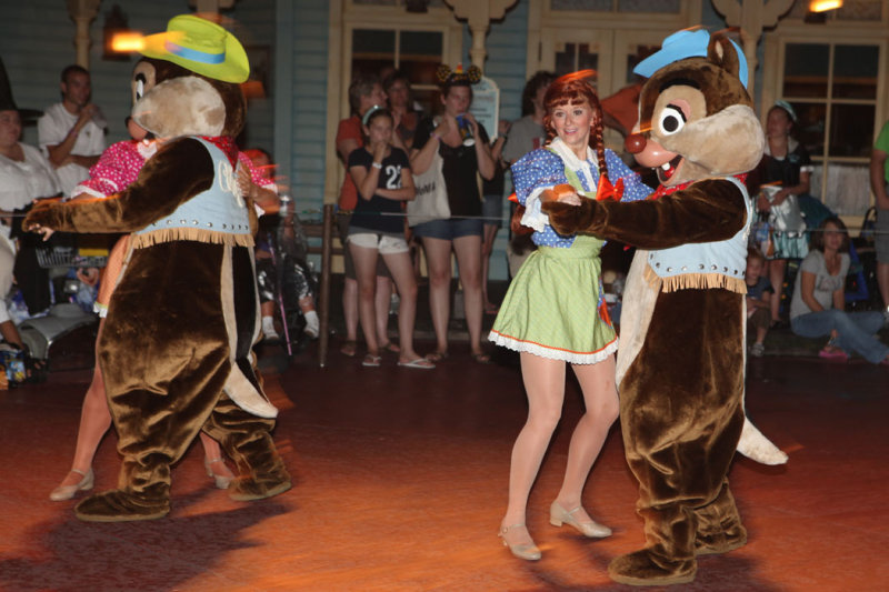 disney_d9_110.jpg