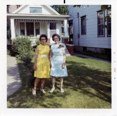 Kathryn and grandma Glasburner
