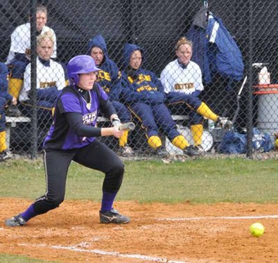 Nice Bunt by AshleyH
