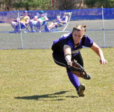 Lindsay's Diving Catch in Right
