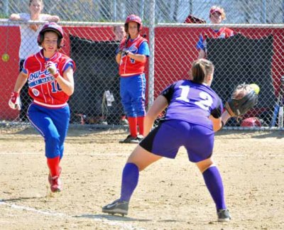 Lindsay Grabs The Out