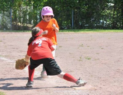 Nice Play at 1st Gets Her