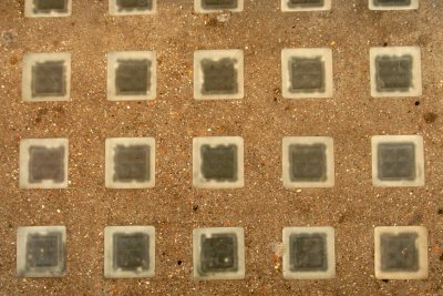 Glass Cubes Cement053.jpg