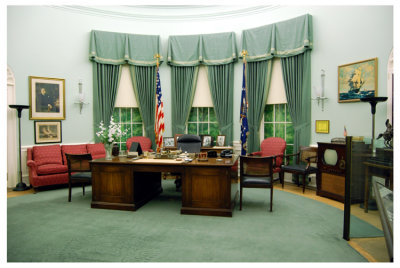 Truman's Oval Office replica, setup in the Truman Library.