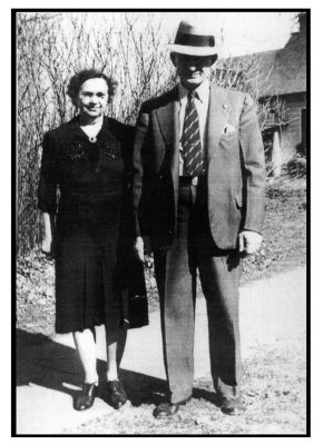 Shown above are George Portsche Jr., and his wife, Adelaide Belle [EDWARDS] Hinkle, Portsche. George was the 2nd child and the 2nd son born to, Georg Portschy Sr., and his wife, Rosina [KPPLINGER] Portschy. On 21 January 1901 George married Adelaide Belle [EDWARDS] Hinkle. Together they would rear her son from a previous marriage, Harold M. Hinkle.