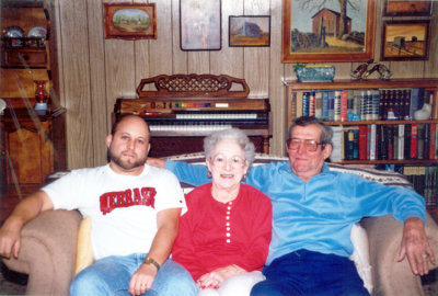 I was visitng with my aunt Ruth Heinz, sister to my grandfather, Robert Mann.