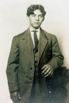 Above is a shot of Paul Portsche, right around the time of his marriage to Zerna Hazel [BATTEN] Portsche, in 1912. 