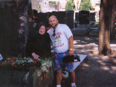 Shown above is my cousin, Frau Allacher. She was decorating graves at the local Freidhoff.