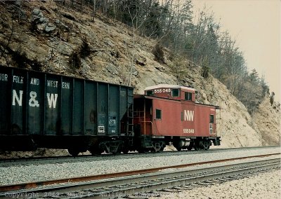 An NW cab on a hopper train at Arthur.jpg