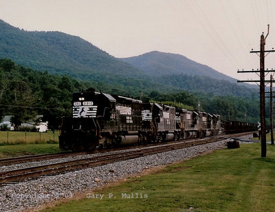 Northbound coal train on the Roanoke Dist.jpg
