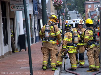 Fire Chief giving instructions to a crew.jpg
