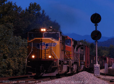 15T at the CSX connection in downtown Glasgow Va.jpg
