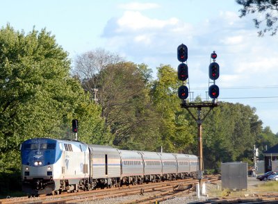 Amtrak northbound by North Doswell.jpg