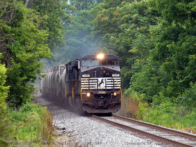 V82 is heading back to the mainline on the Cloverdale Branch.jpg
