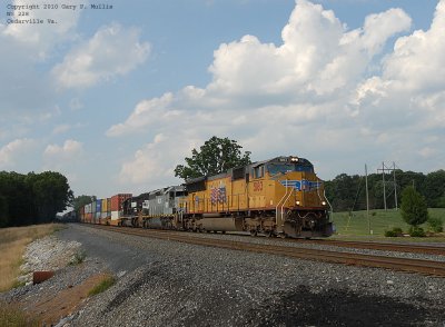 A colorful lashup leads 228 south at Cedarville.jpg