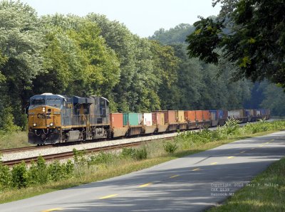 Q139 is westbound at Hancock Md.jpg