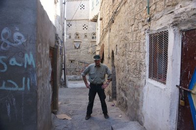 103.jpg