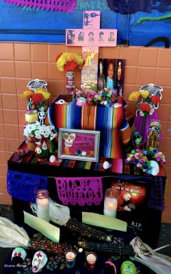 neighborhood altar.jpg