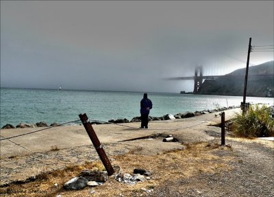  man facing  the sea.jpg