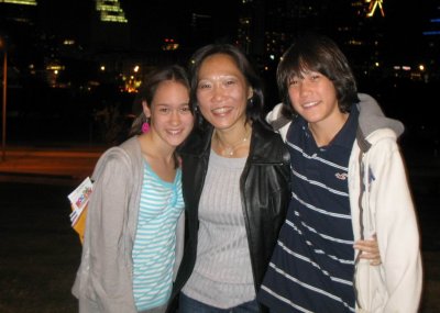 081128_Anna_Alex_Madeline_01.JPG